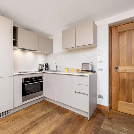 Maison Carrel Elegant 1 *